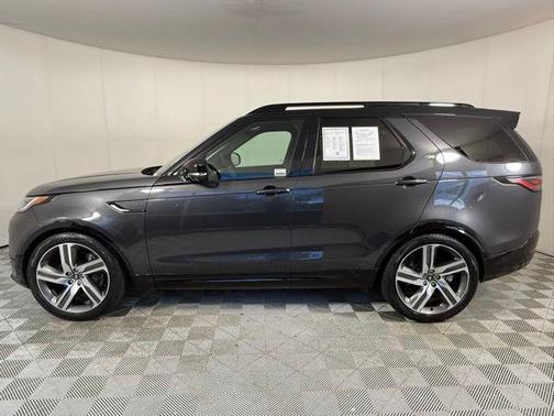 2024 Land Rover Discovery Dynamic SE