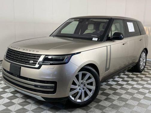 2023 Land Rover Range Rover SE