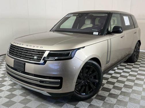 2023 Land Rover Range Rover SE