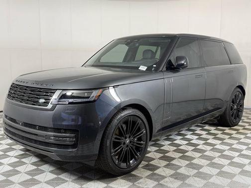 2025 Land Rover Range Rover SE