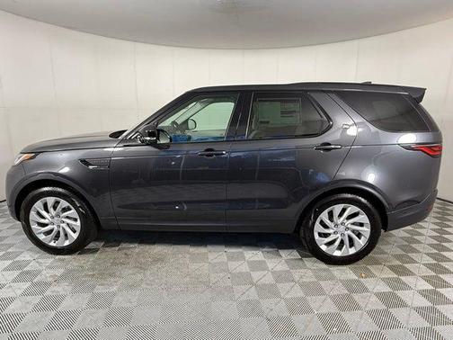 2025 Land Rover Discovery S