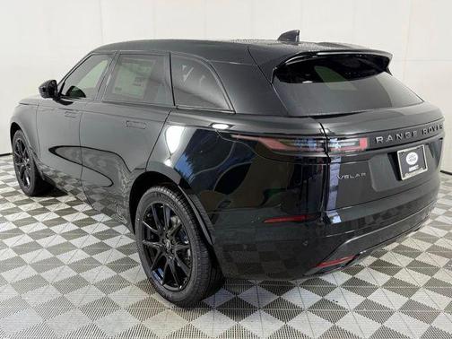 2026 Land Rover Range Rover Velar Dynamic SE