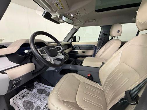 2021 Land Rover Defender SE
