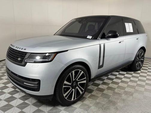 2023 Land Rover Range Rover SE