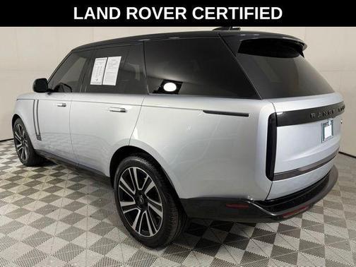 2023 Land Rover Range Rover SE