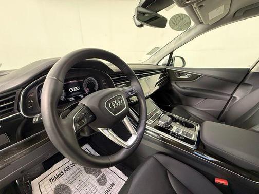 2022 Audi Q7 55 Premium Plus