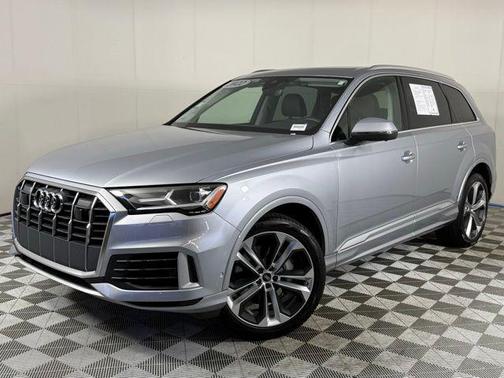 2022 Audi Q7 55 Premium Plus