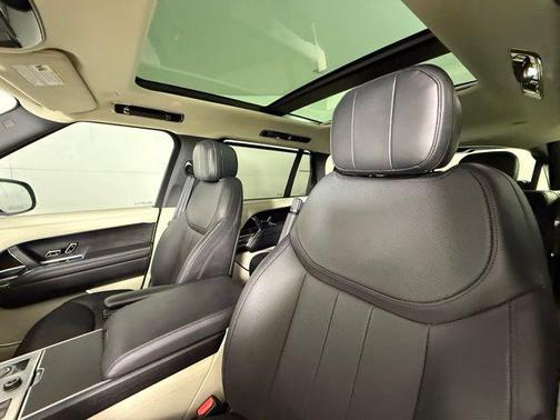 2022 Land Rover Range Rover SE