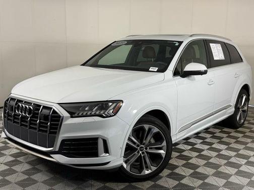 2023 Audi Q7 55 Premium Plus