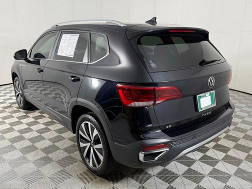 2024 Volkswagen Taos 1.5T SE