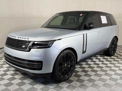 2025 Land Rover Range Rover SE