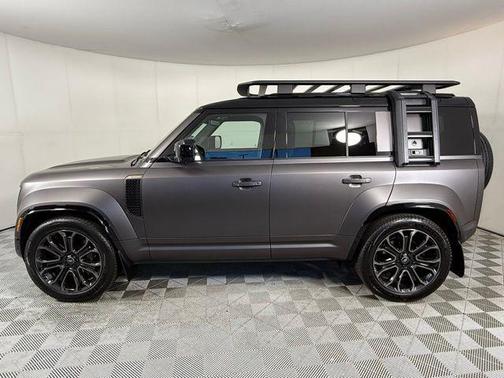 2025 Land Rover Defender V8