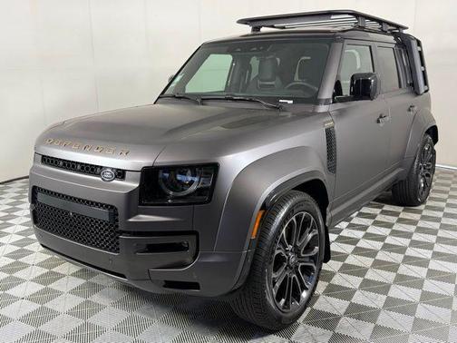 2025 Land Rover Defender V8