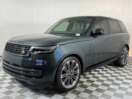 2025 Land Rover Range Rover SE