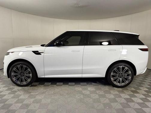 2025 Land Rover Range Rover Sport SE