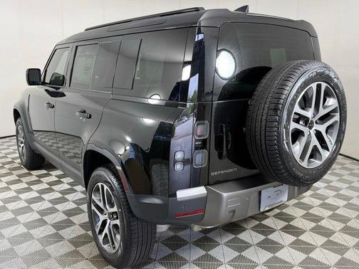 Santorini Black Metallic 2026 Land Rover Defender S