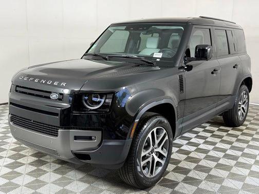Santorini Black Metallic 2026 Land Rover Defender S