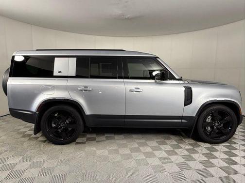 2024 Land Rover Defender S