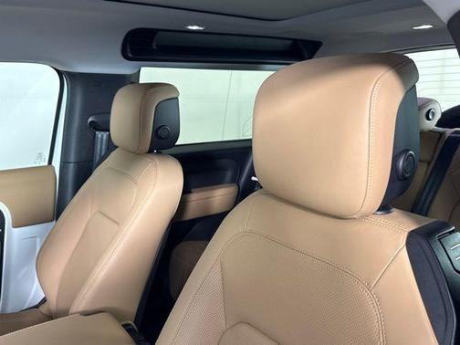 Fuji White 2025 Land Rover Defender X-Dynamic SE