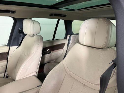 2023 Land Rover Range Rover SE