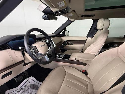 2023 Land Rover Range Rover SE