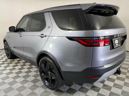 2025 Land Rover Discovery S