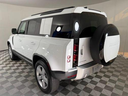 2025 Land Rover Defender S