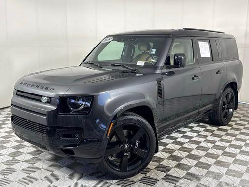 2025 Land Rover Defender V8