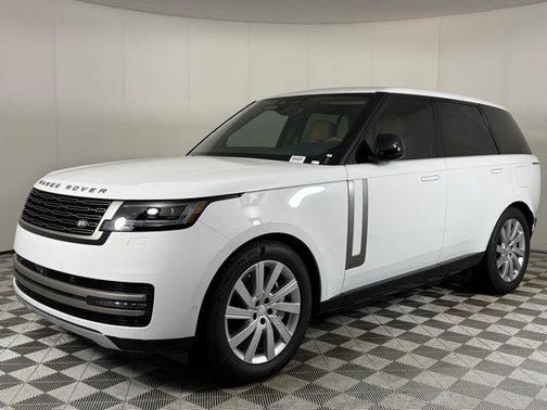 2025 Land Rover Range Rover SE