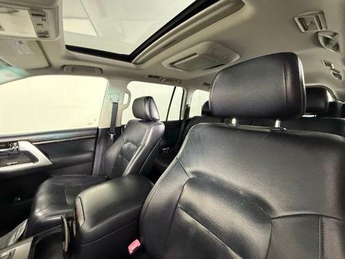 2013 Toyota Land Cruiser Base