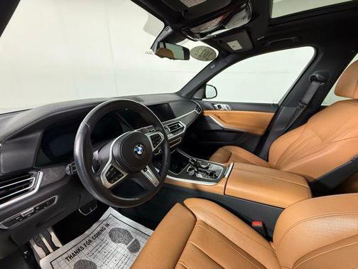 2022 BMW X5 M50i