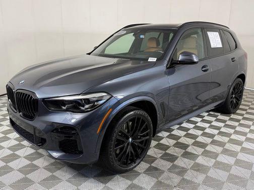 2022 BMW X5 M50i