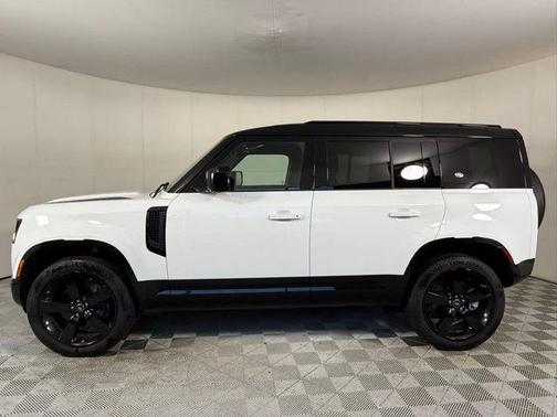 2024 Land Rover Defender X-Dynamic SE