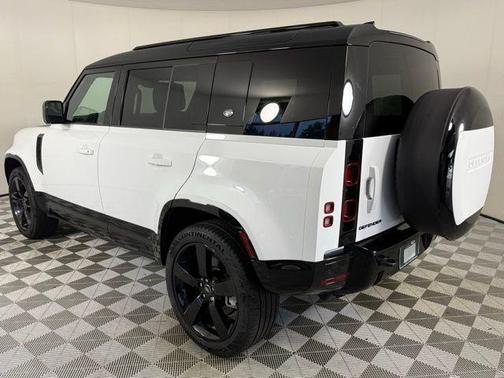 2024 Land Rover Defender X-Dynamic SE