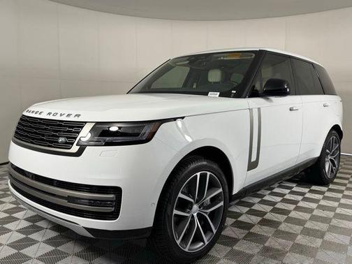 2025 Land Rover Range Rover SE