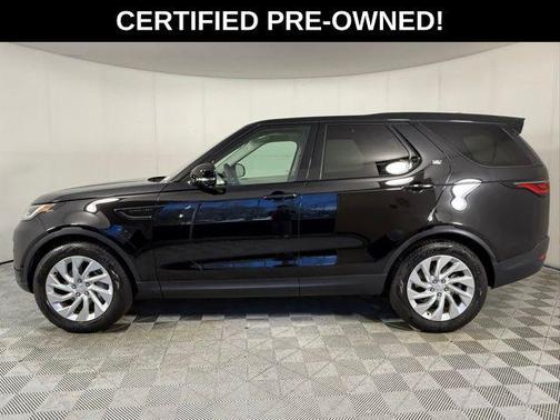 Santorini Black Metallic 2025 Land Rover Discovery S