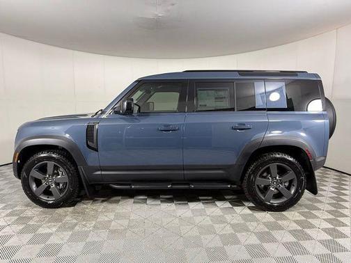 2025 Land Rover Defender S