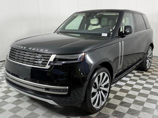2026 Land Rover Range Rover SE