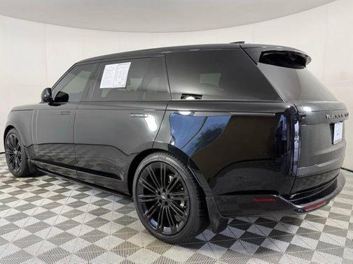 2024 Land Rover Range Rover SE