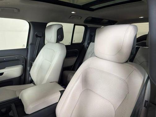 2024 Land Rover Defender S