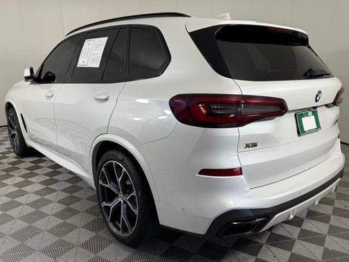 2023 BMW X5 M50i