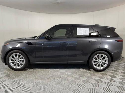 2024 Land Rover Range Rover Sport SE