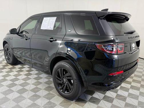 2025 Land Rover Discovery Sport SE