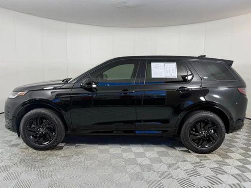 2025 Land Rover Discovery Sport SE