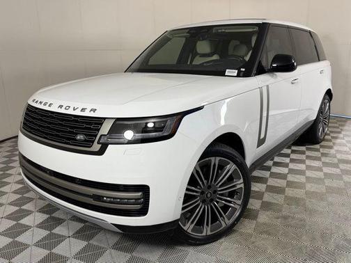2025 Land Rover Range Rover SE