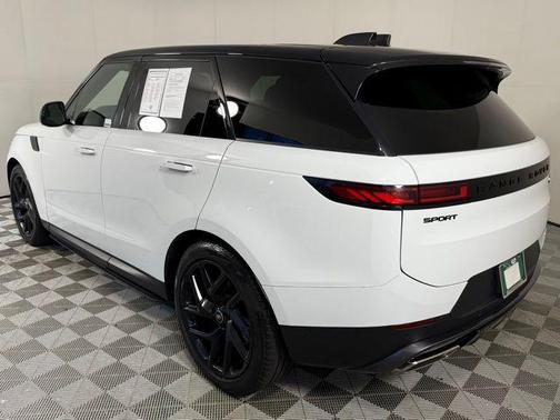 2023 Land Rover Range Rover Sport SE