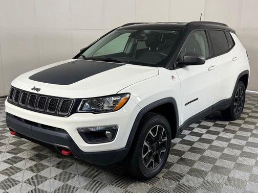 White Clearcoat 2019 Jeep Compass Trailhawk