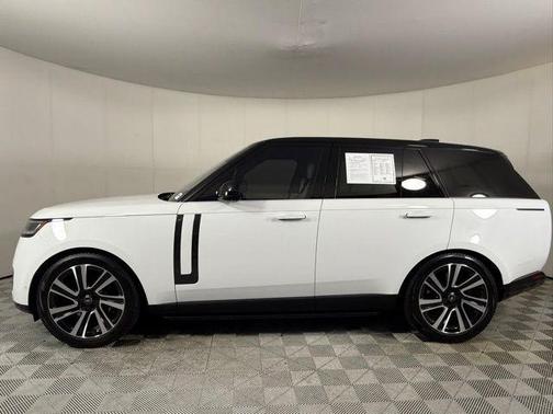 2023 Land Rover Range Rover SE