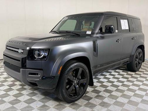 2023 Land Rover Defender V8