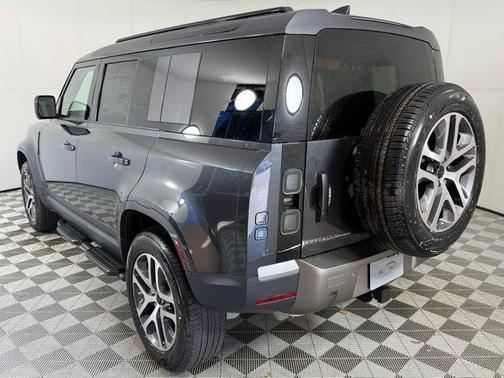 2026 Land Rover Defender S
